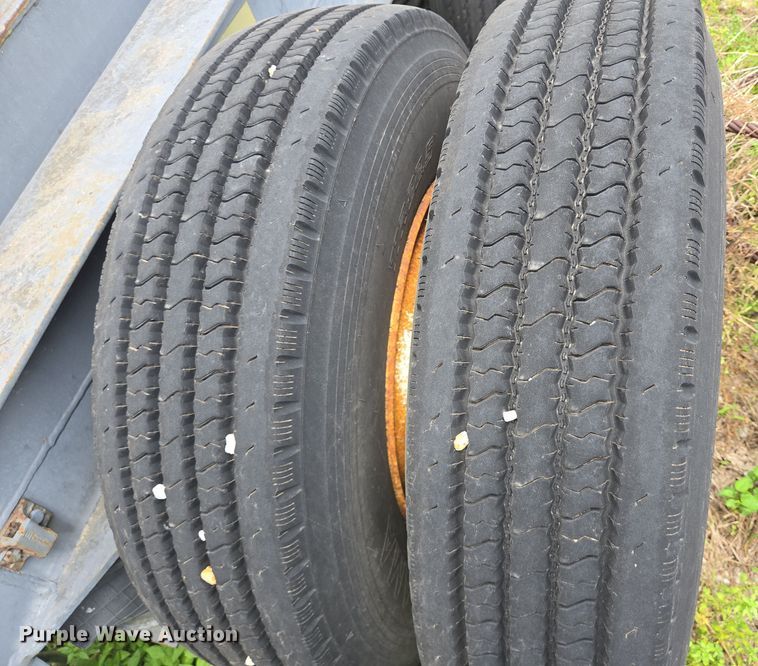 image for item DT4823 1996 Nelson S-20 jeep