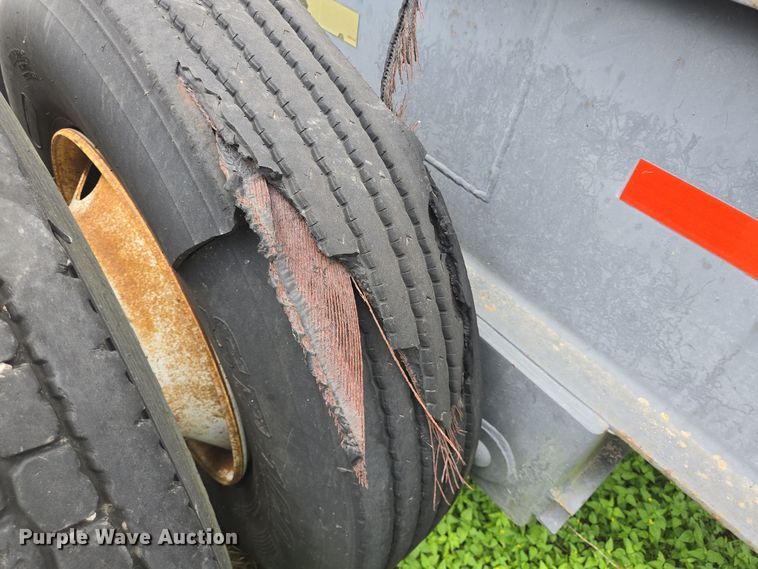 image for item DT4823 1996 Nelson S-20 jeep