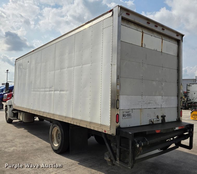 image for item DT4832 2012 Hino 268 box truck