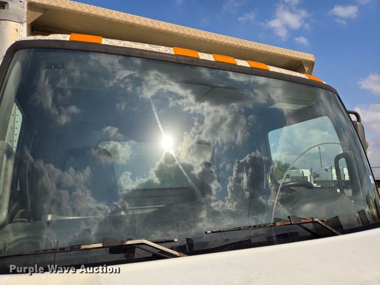 image for item DT4832 2012 Hino 268 box truck