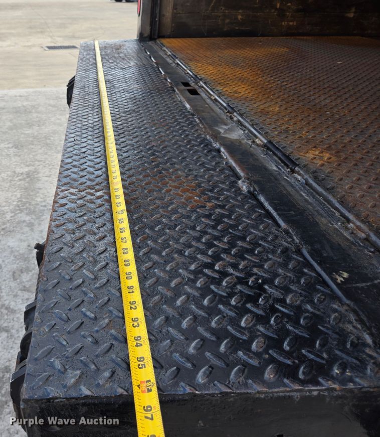 image for item DT4832 2012 Hino 268 box truck