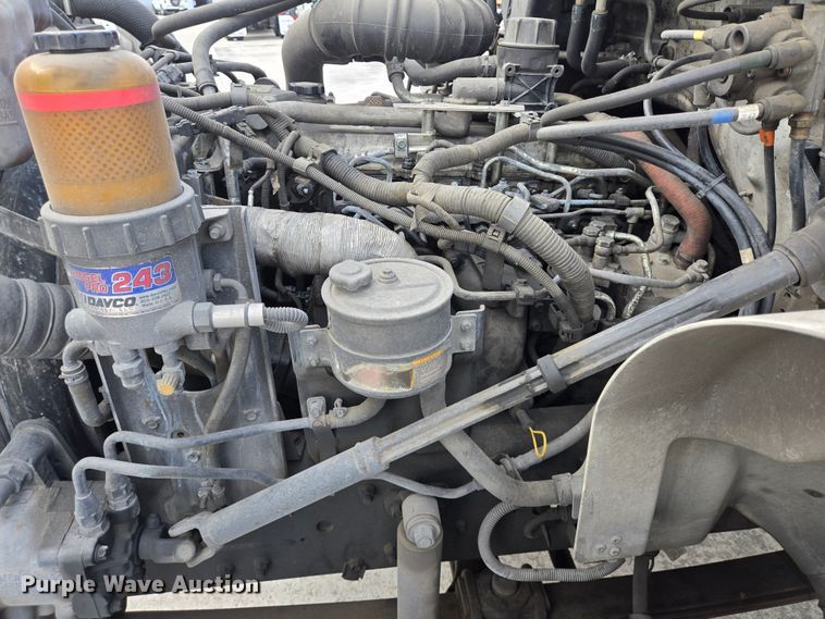 image for item DT4832 2012 Hino 268 box truck