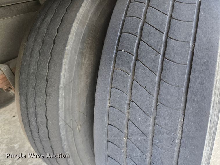 image for item DT4832 2012 Hino 268 box truck