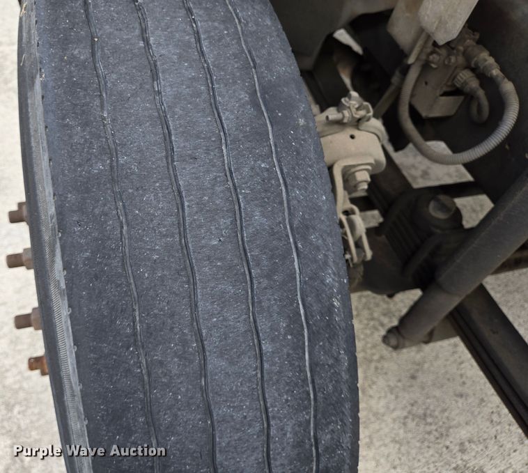 image for item DT4832 2012 Hino 268 box truck