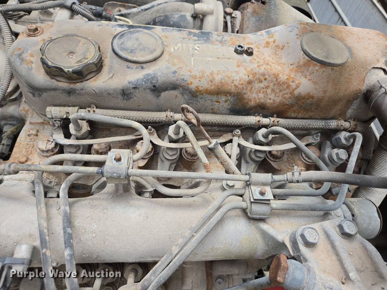 image for item DT4834 1999 Mitsubishi Fuso box truck