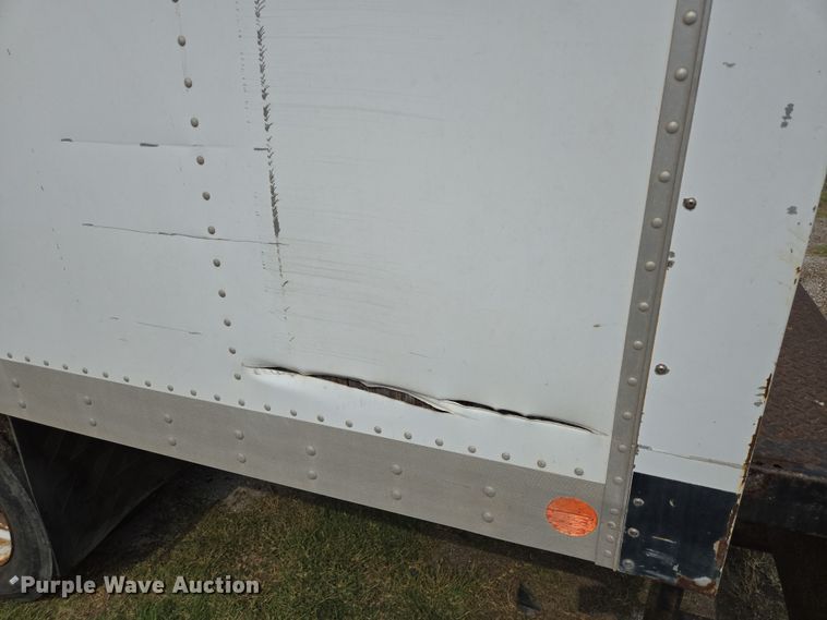 image for item DT4835 1994 Ford F700 box truck