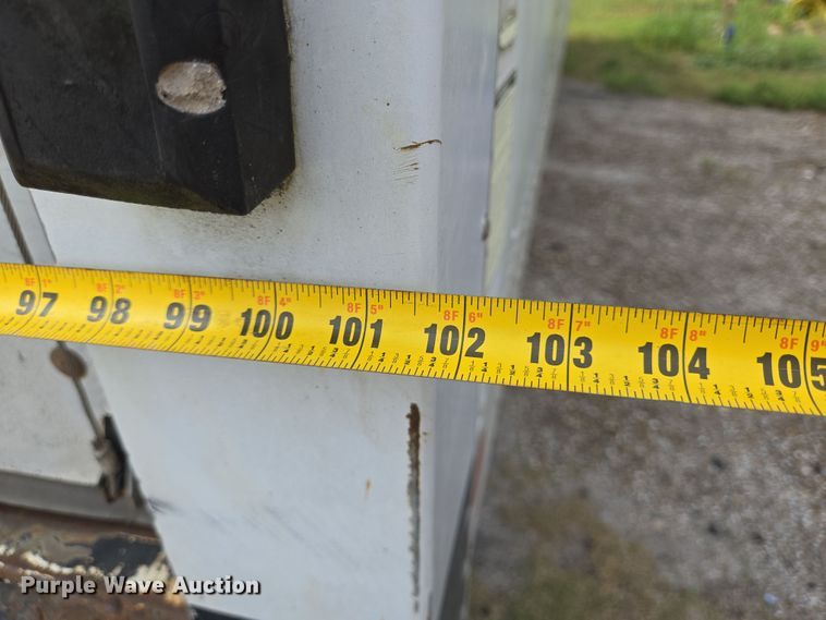 image for item DT4835 1994 Ford F700 box truck