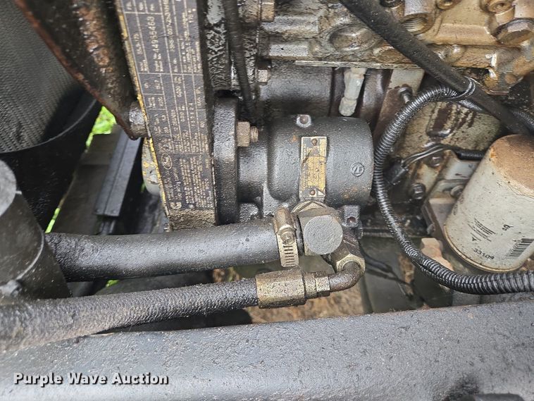 image for item DT4835 1994 Ford F700 box truck