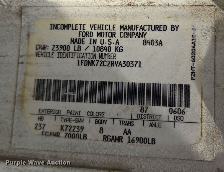 image for item DT4835 1994 Ford F700 box truck