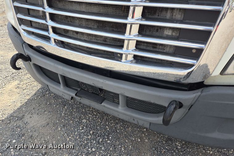 image for item DT4854 2016 Freightliner Cascadia semi truck