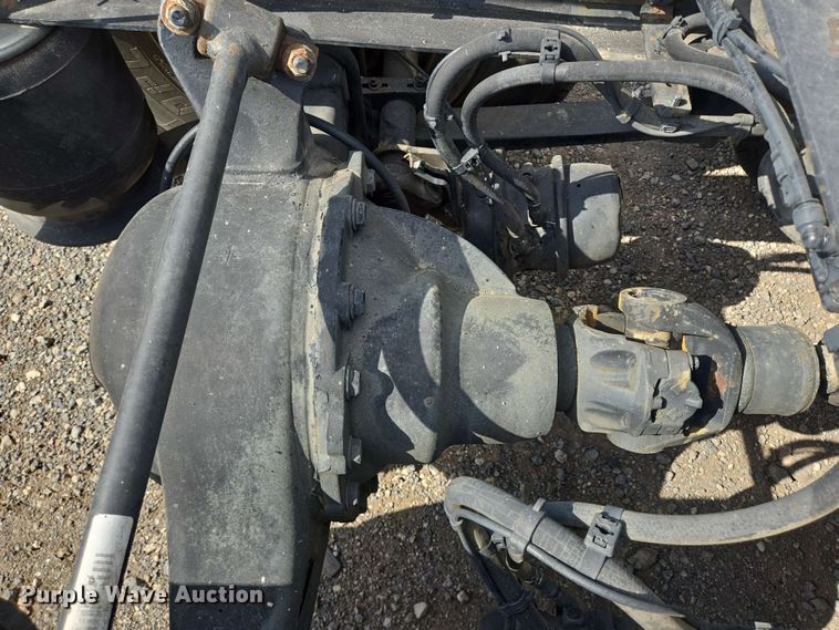 image for item DT4854 2016 Freightliner Cascadia semi truck