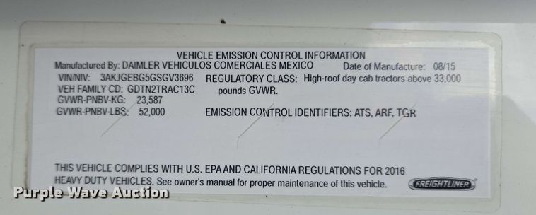 image for item DT4854 2016 Freightliner Cascadia semi truck