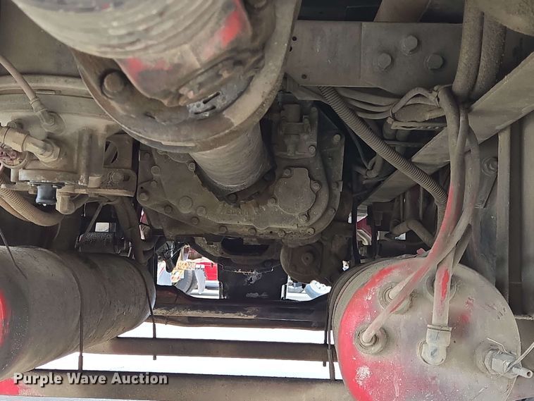 image for item DT4855 2006 International 9200i SBA semi truck