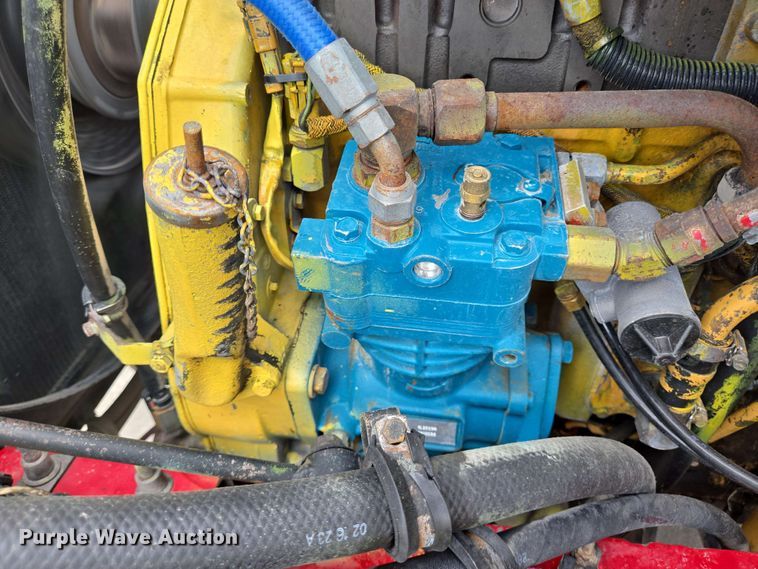 image for item DT4855 2006 International 9200i SBA semi truck