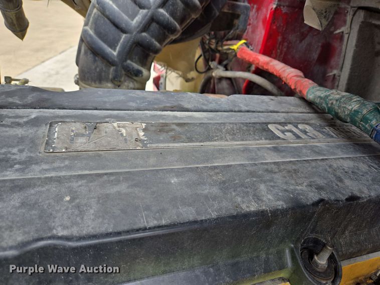 image for item DT4855 2006 International 9200i SBA semi truck