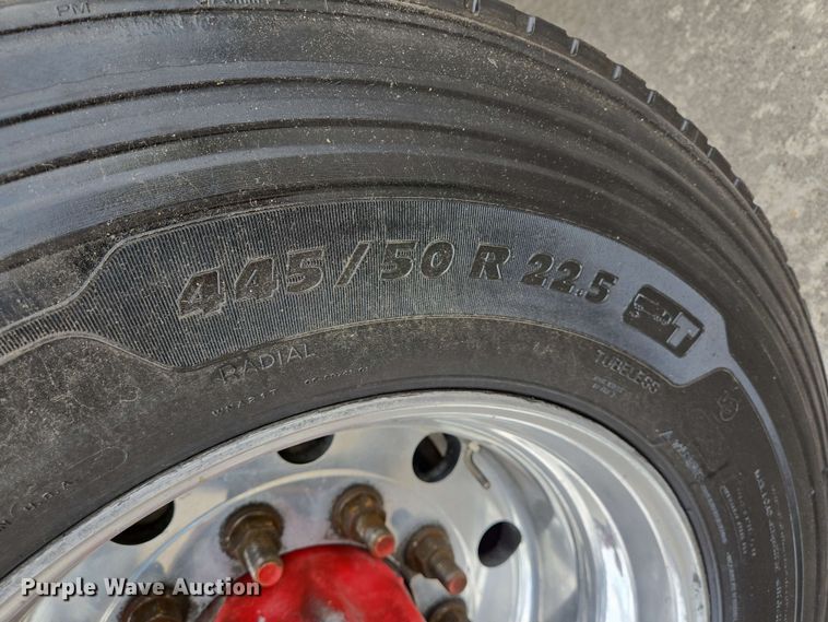 image for item DT4855 2006 International 9200i SBA semi truck