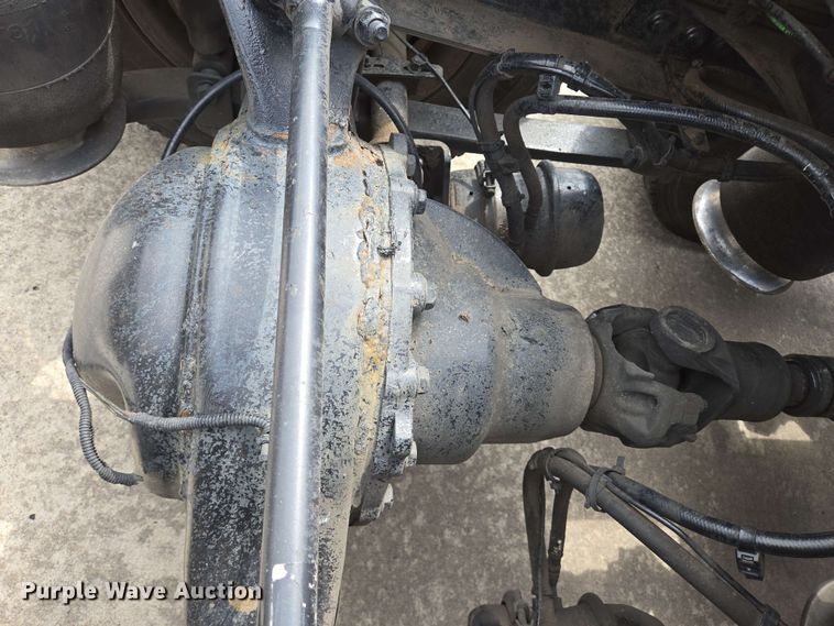 image for item DT4856 2016 Freightliner Cascadia semi truck