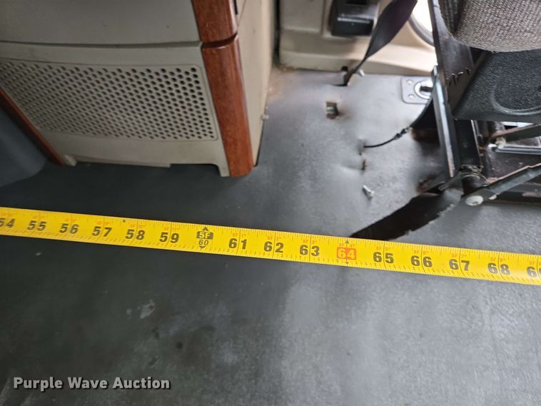 image for item DT4856 2016 Freightliner Cascadia semi truck