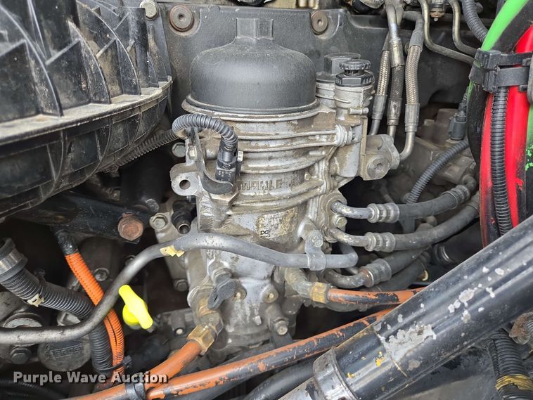 image for item DT4856 2016 Freightliner Cascadia semi truck