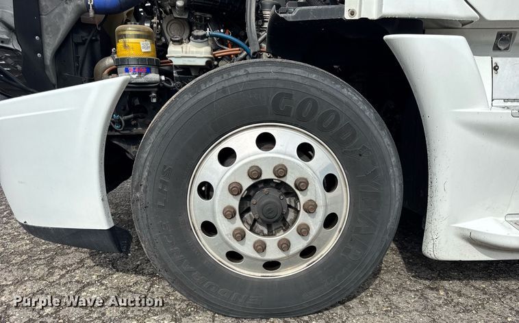 image for item DU3466 2016 Freightliner Cascadia semi truck