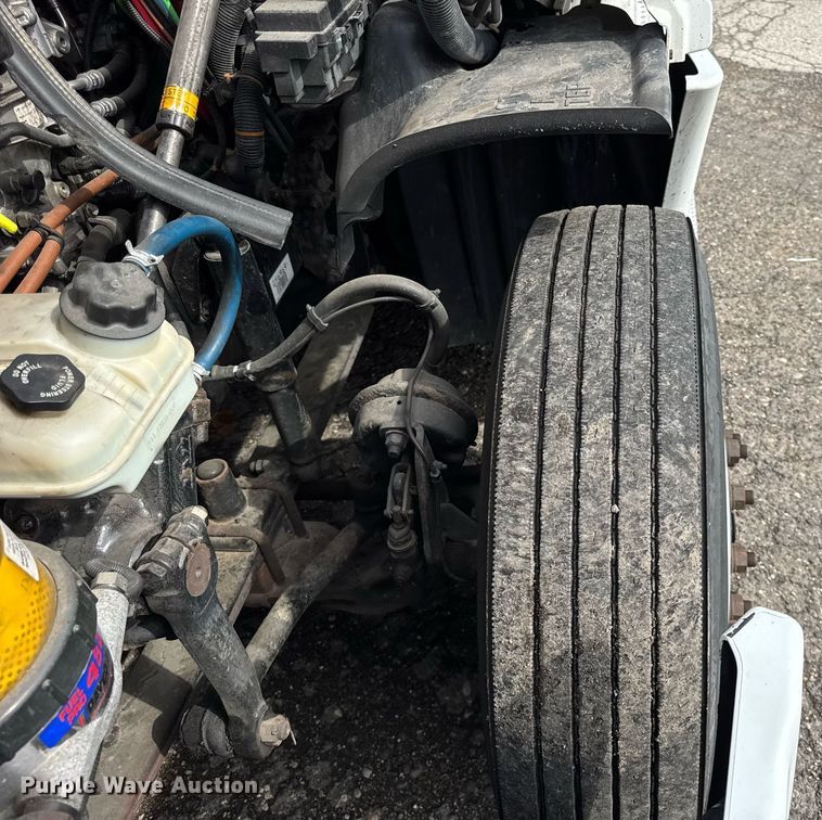 image for item DU3466 2016 Freightliner Cascadia semi truck