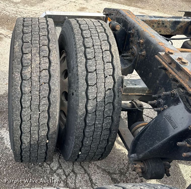 image for item DU3466 2016 Freightliner Cascadia semi truck