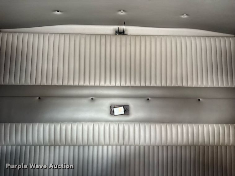 image for item DU3468 2013 Kenworth T660 semi truck