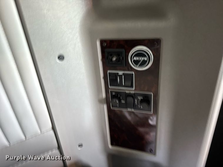 image for item DU3468 2013 Kenworth T660 semi truck