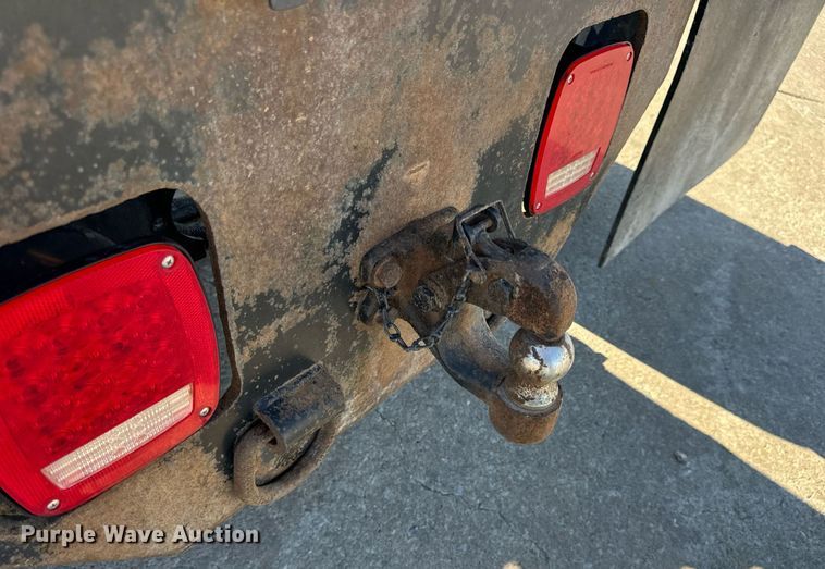 image for item DV1962 2016 Kenworth T370 semi truck