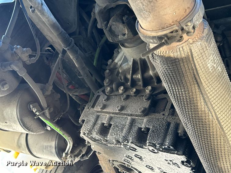 image for item DV1962 2016 Kenworth T370 semi truck