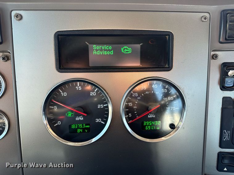 image for item DV1962 2016 Kenworth T370 semi truck