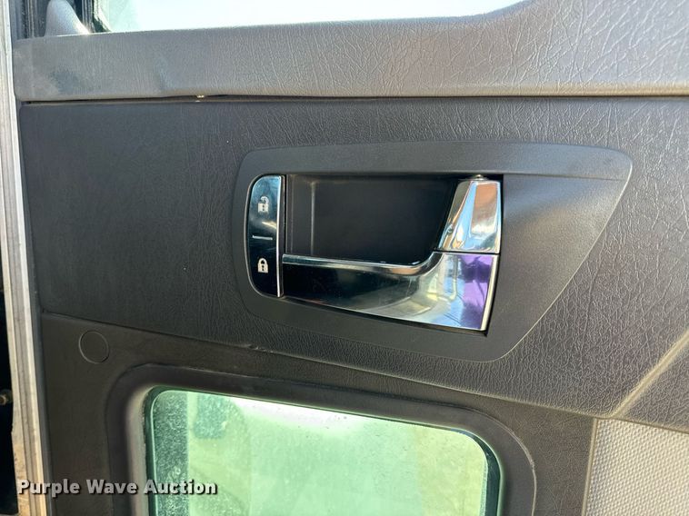 image for item DV1962 2016 Kenworth T370 semi truck