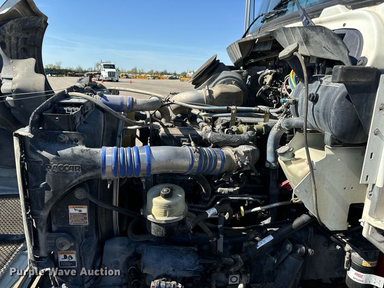 image for item DV1962 2016 Kenworth T370 semi truck