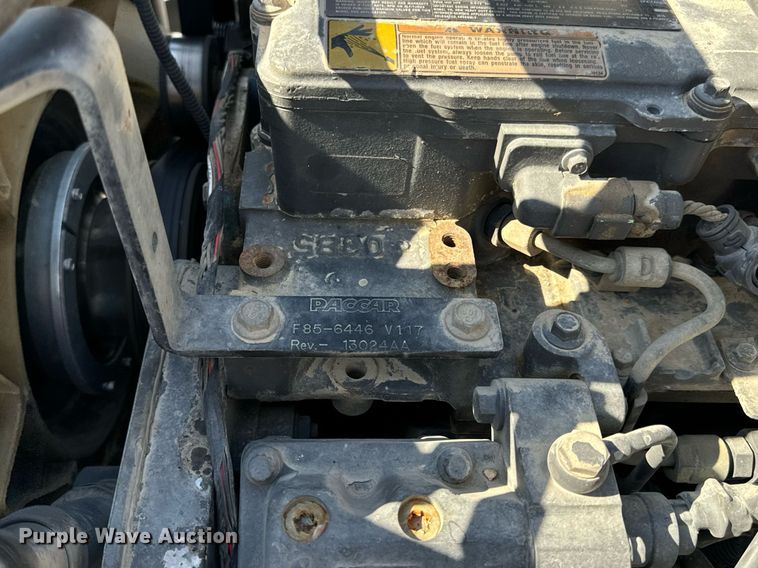 image for item DV1962 2016 Kenworth T370 semi truck