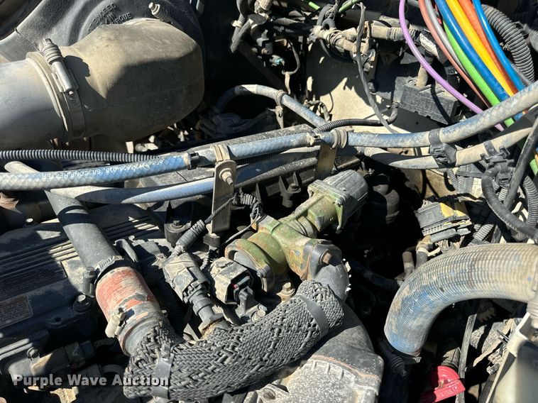 image for item DV1962 2016 Kenworth T370 semi truck