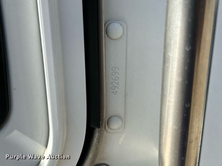 image for item DV1962 2016 Kenworth T370 semi truck