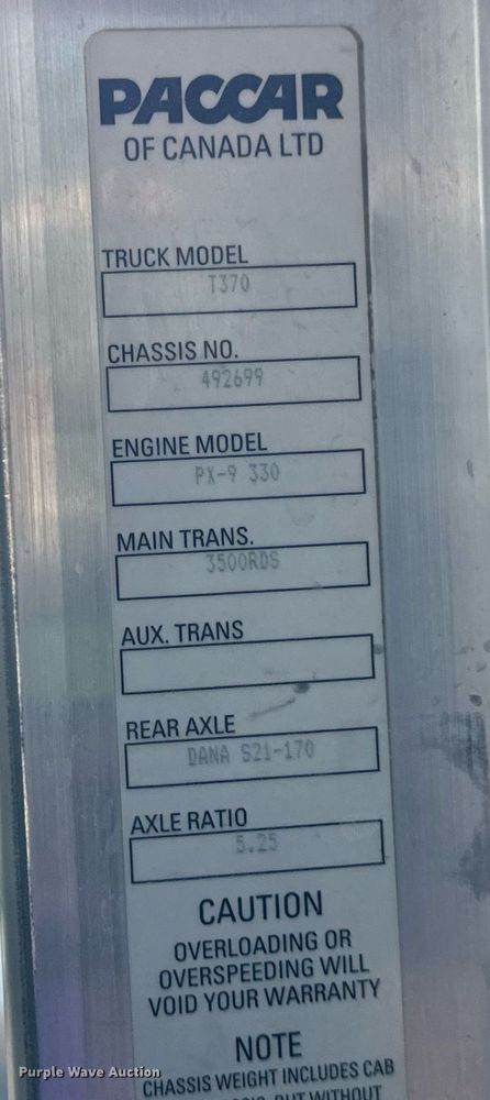 image for item DV1962 2016 Kenworth T370 semi truck