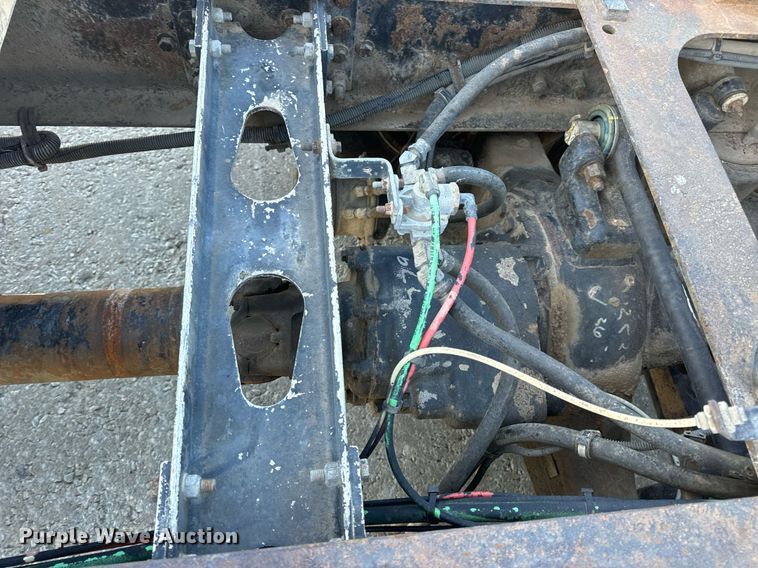 image for item DV1963 1999 Volvo VN semi truck