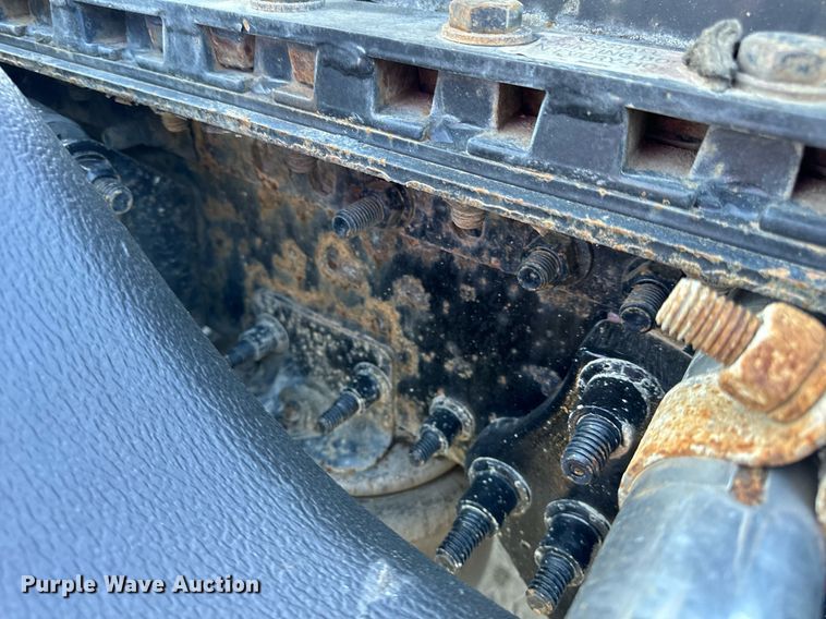 image for item DV1964 2016 Freightliner Cascadia semi truck