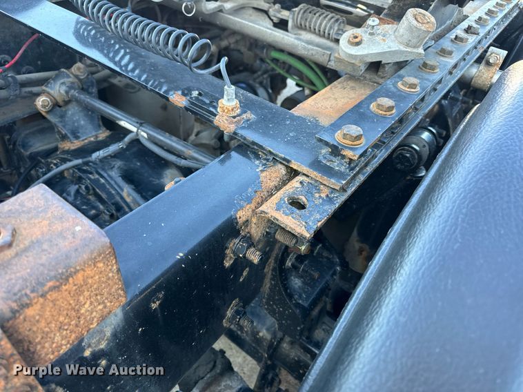 image for item DV1964 2016 Freightliner Cascadia semi truck