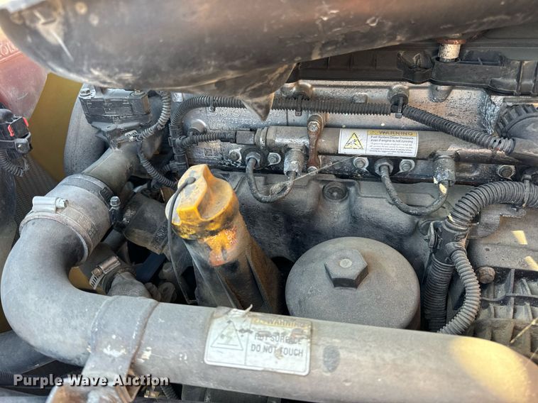 image for item DV1964 2016 Freightliner Cascadia semi truck