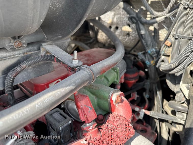 image for item DV2515 2009 Kenworth T800 semi truck