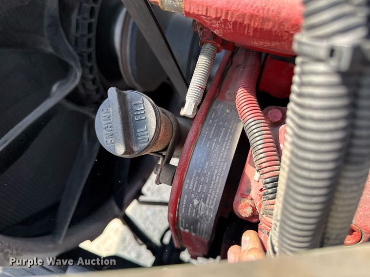 image for item DV2515 2009 Kenworth T800 semi truck