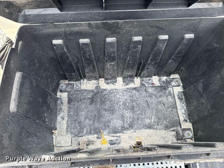 image for item DV2516 2009 Kenworth T800 semi truck