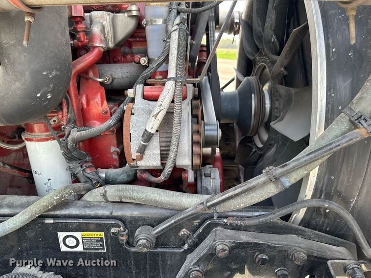 image for item DV2516 2009 Kenworth T800 semi truck