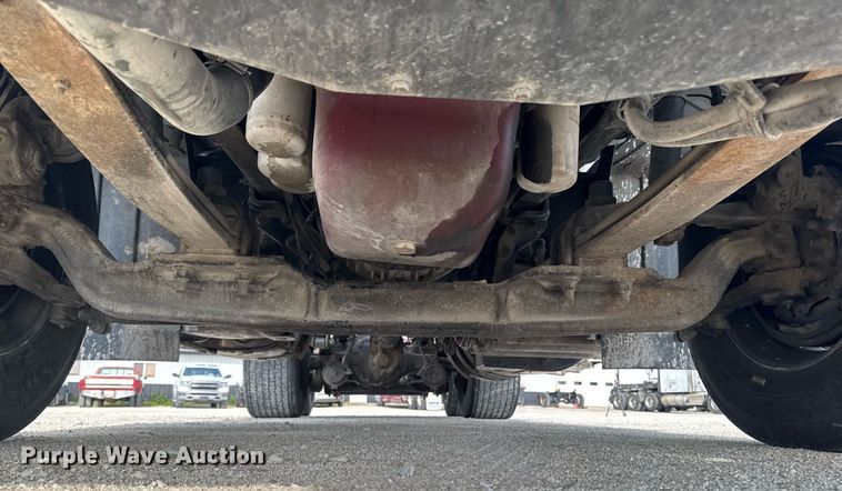 image for item DV2517 2016 Mack CXU semi truck