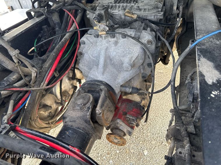 image for item DV2517 2016 Mack CXU semi truck