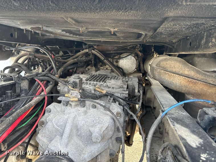 image for item DV2517 2016 Mack CXU semi truck