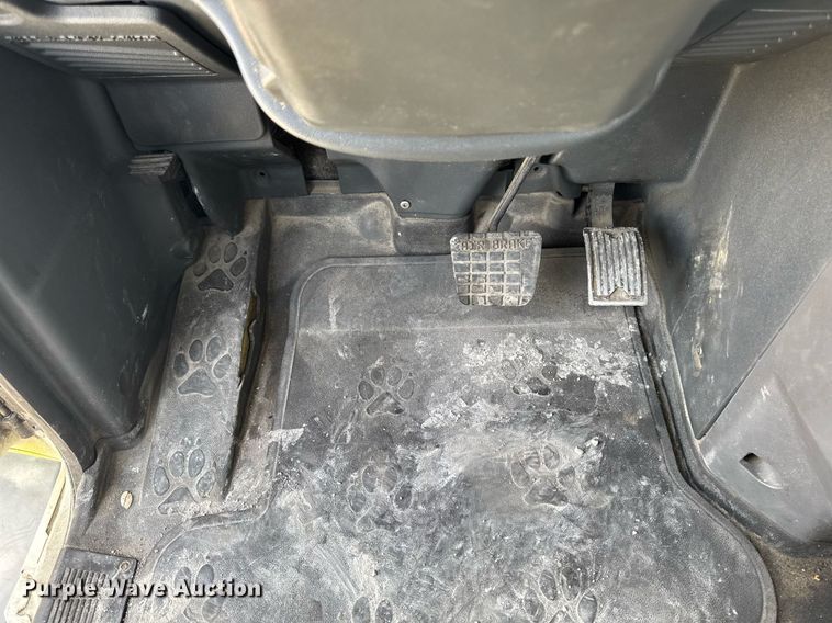 image for item DV2517 2016 Mack CXU semi truck