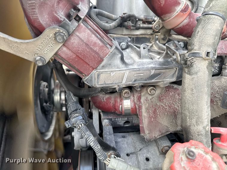 image for item DV2517 2016 Mack CXU semi truck